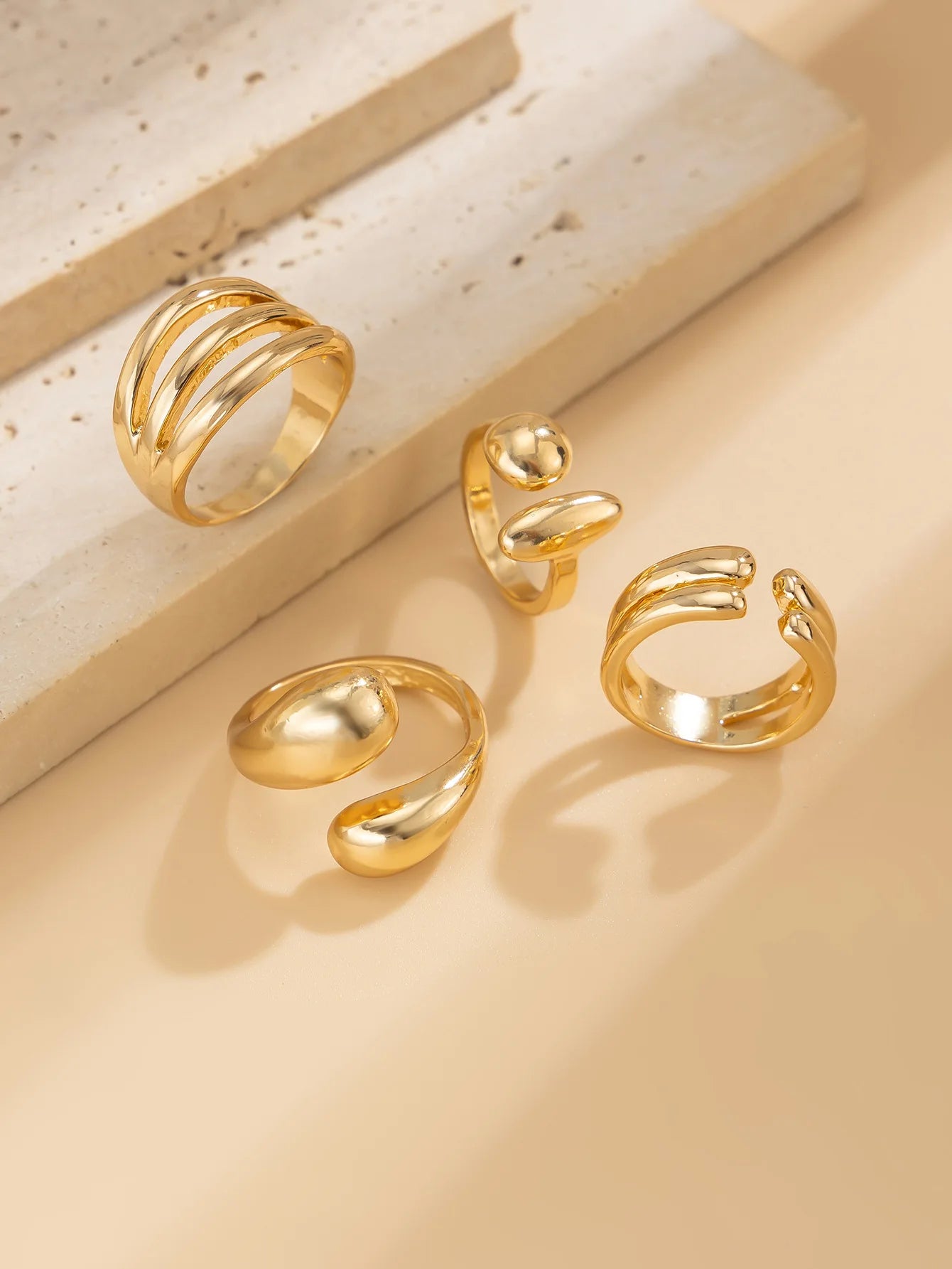 4er-Set Punk-Ringe – geometrisch, gold/silber & verstellbar im Hip-Hop Stil