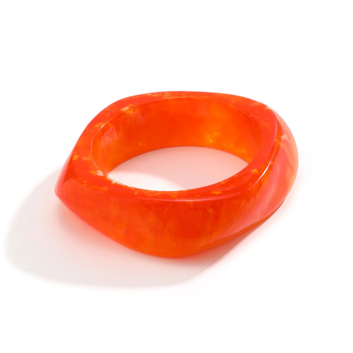 Acryl-Armreif – breites, geometrisches Design im Hip-Hop Stil