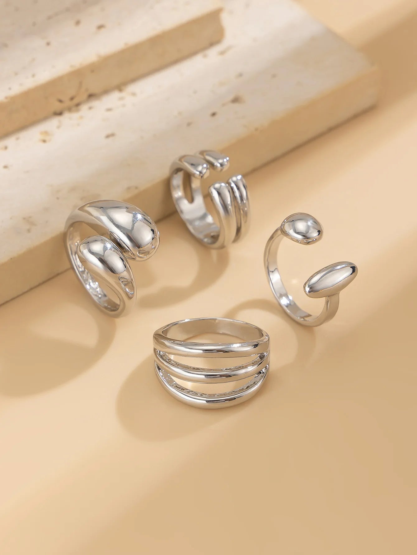 4er-Set Punk-Ringe – geometrisch, gold/silber & verstellbar im Hip-Hop Stil