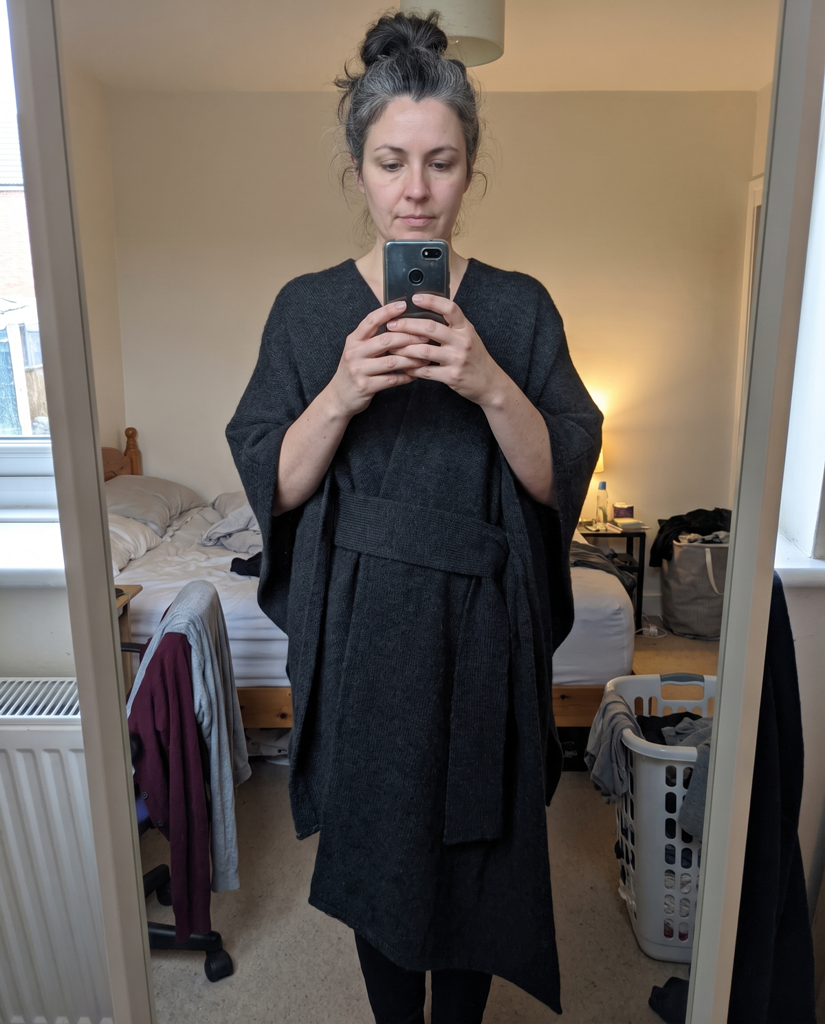Poncho v2 UGC Schlafzimmer-Spiegel Dunkelgrau