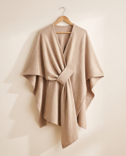 Langer Poncho Schal in Beige